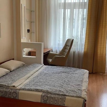 Babylon Apartments On Petliury Street Rivne Ngoại thất bức ảnh