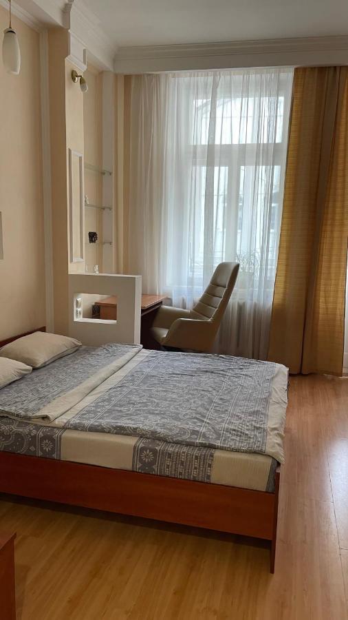 Babylon Apartments On Petliury Street Rivne Ngoại thất bức ảnh